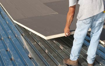 benefits of insulating Woodlinkin flat roofing